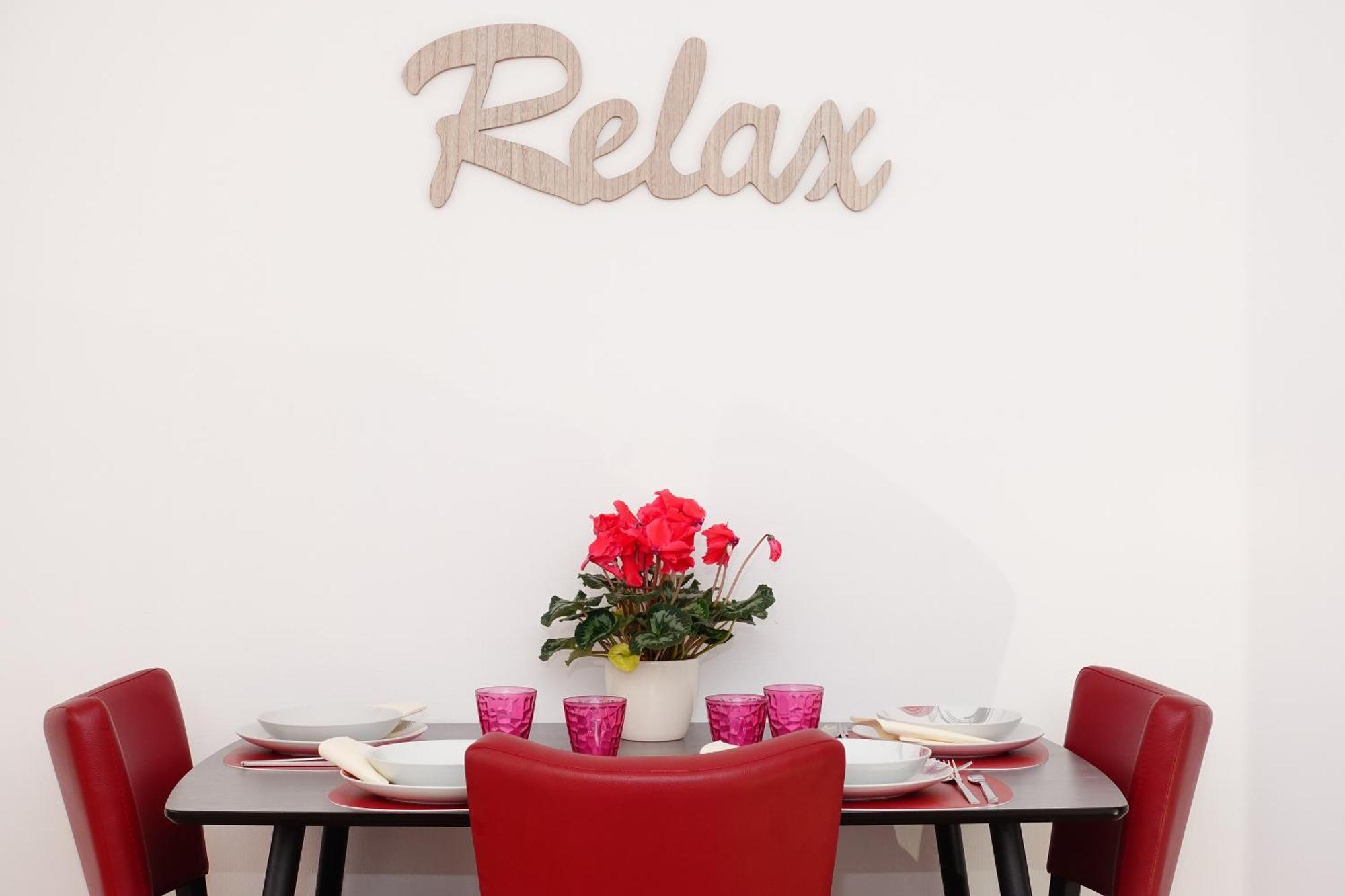 Relax-Red Mit Pool Und Sauna شايديغ المظهر الخارجي الصورة